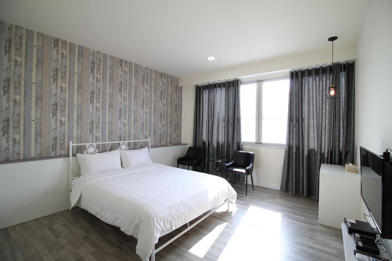 Moment Inn Tainan Zewnętrze zdjęcie