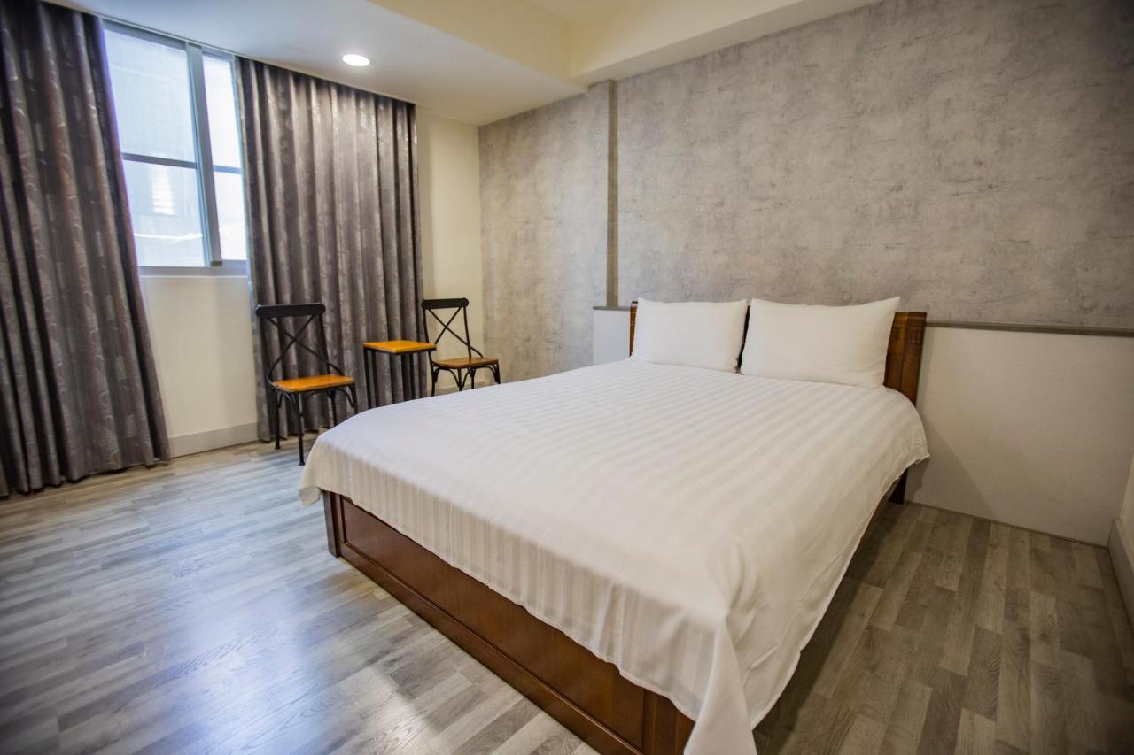 Moment Inn Tainan Zewnętrze zdjęcie