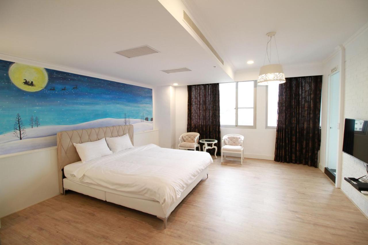 Moment Inn Tainan Zewnętrze zdjęcie