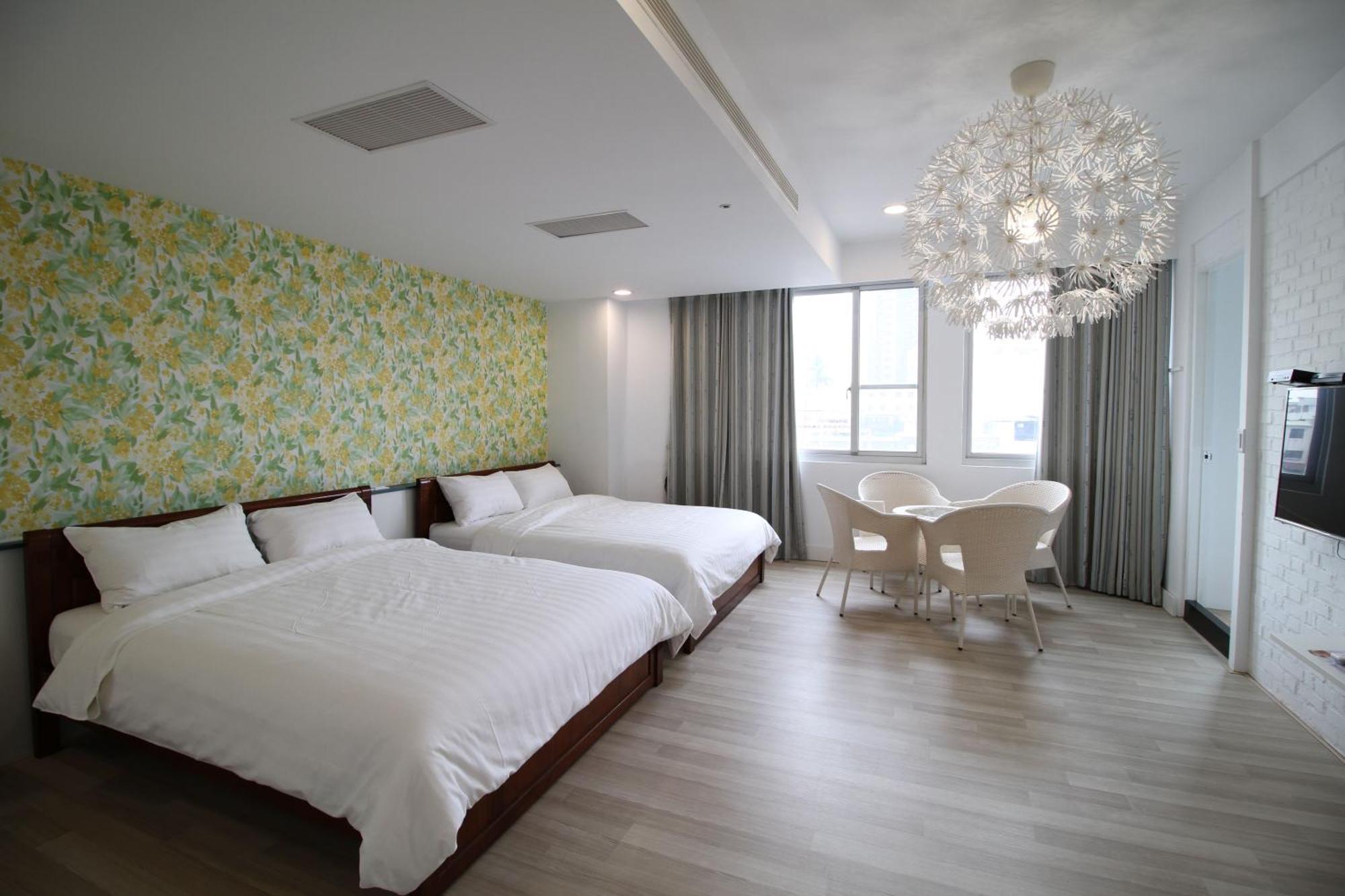 Moment Inn Tainan Zewnętrze zdjęcie